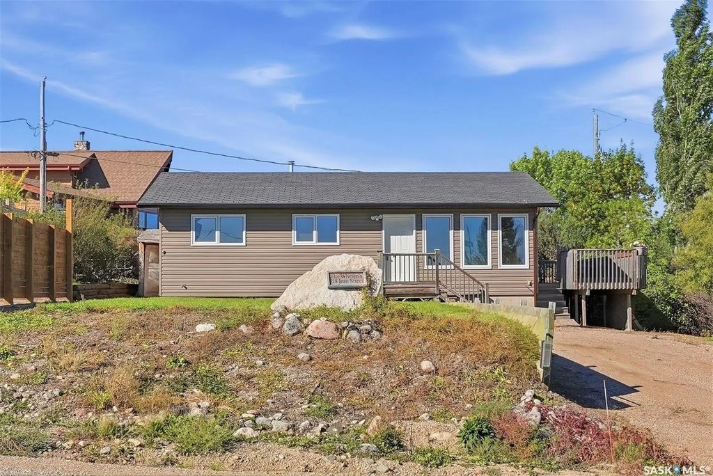 218 Jean Street E, Manitou Beach