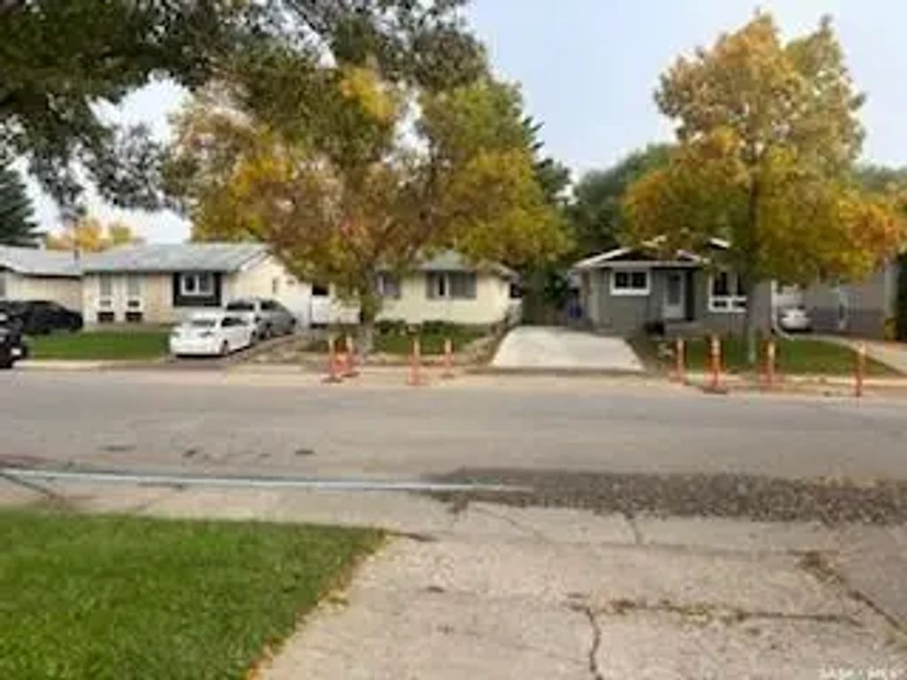 147 Thomson Avenue, Regina