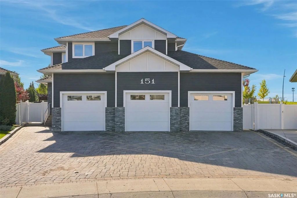 151 Glacial Shores Court, Saskatoon