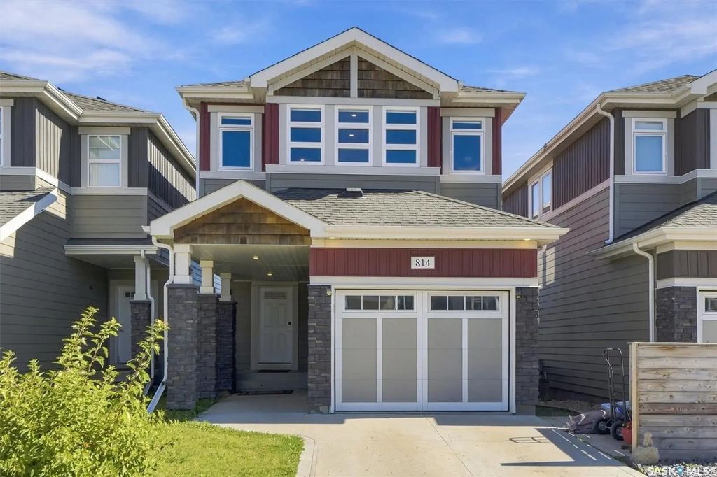 814 Kensington Boulevard, Saskatoon