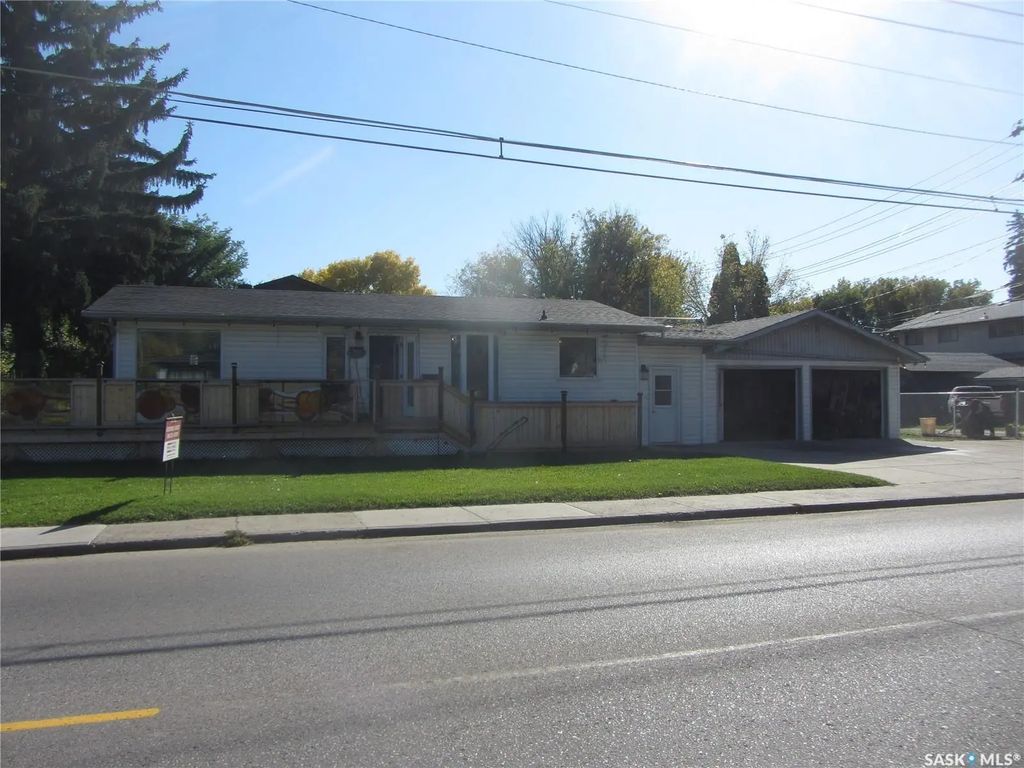 2400 Mcpherson Avenue, Saskatoon