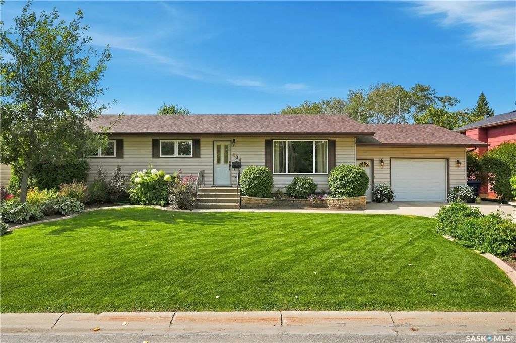 404 9th Avenue, Rosthern
