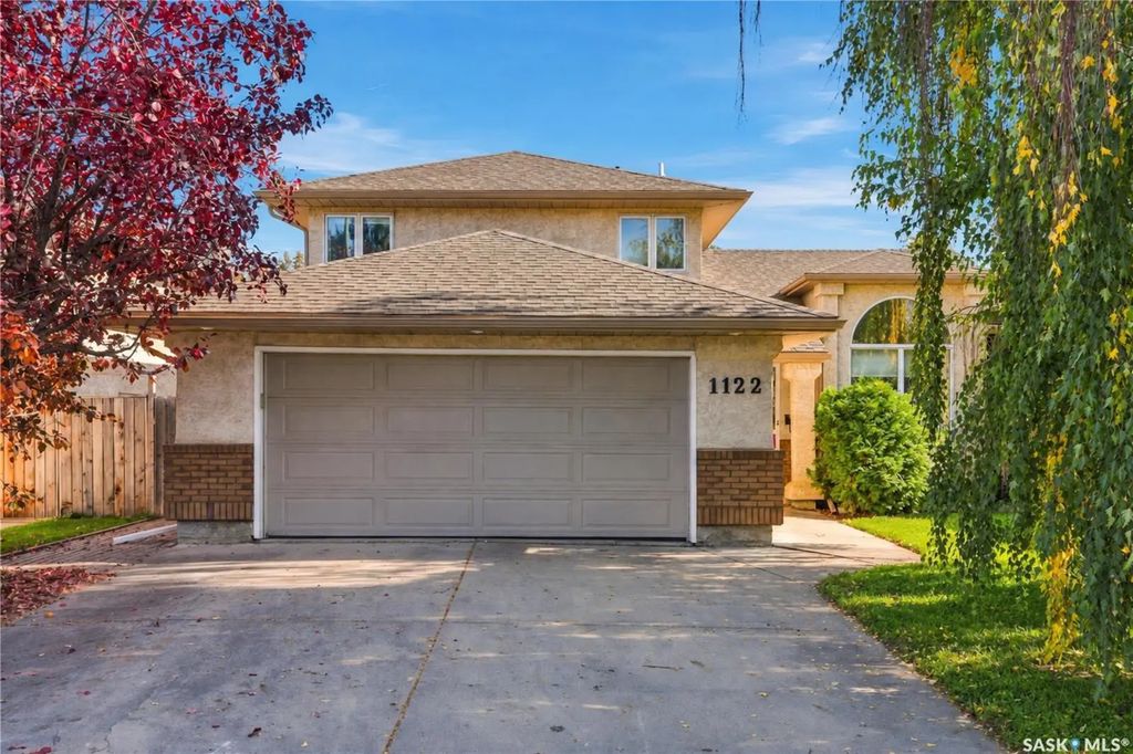 1122 Hurley Way, Saskatoon