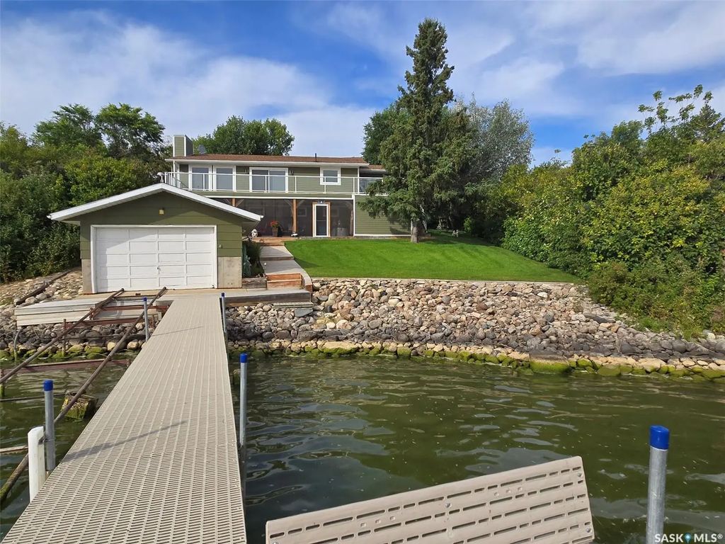 728 Elm Street, Resort Village Of Pasqua Lake, Sk, North Qu'Appelle Rm No. 187