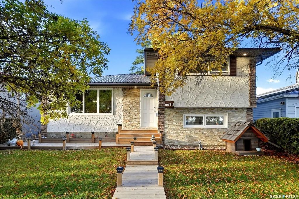 6610 Dewdney Avenue, Regina