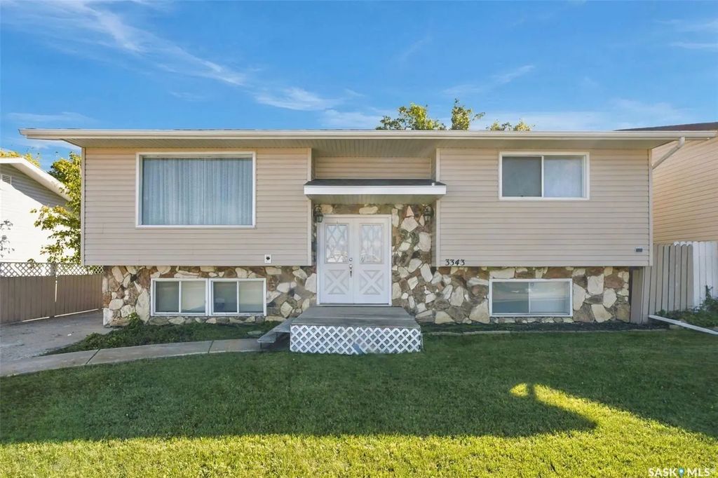 3343 Fairlight Drive, Saskatoon
