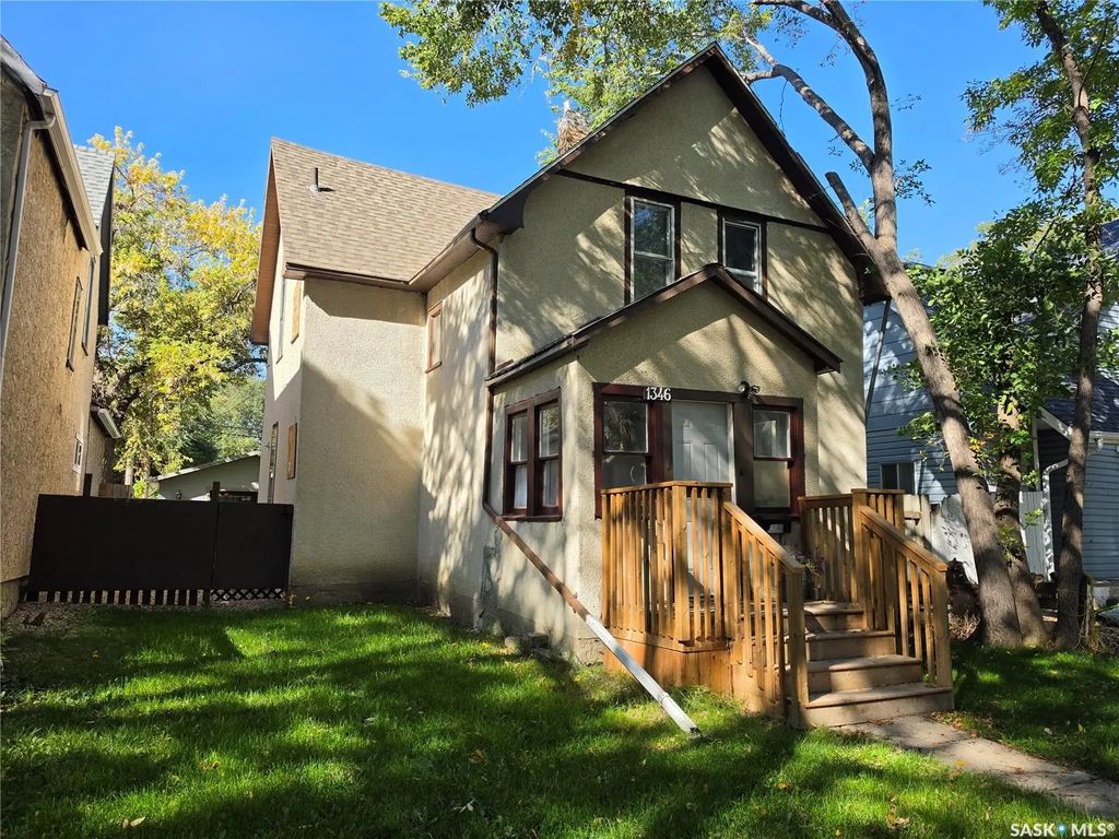 1346 Rae Street, Regina