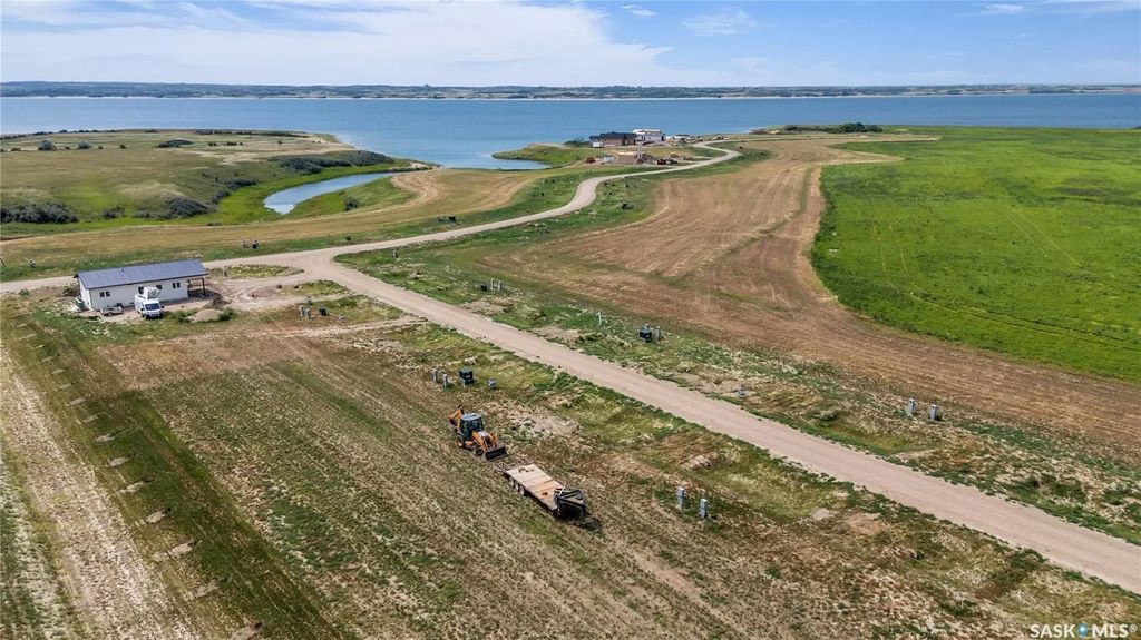 118 Aspen Road, Diefenbaker Lake