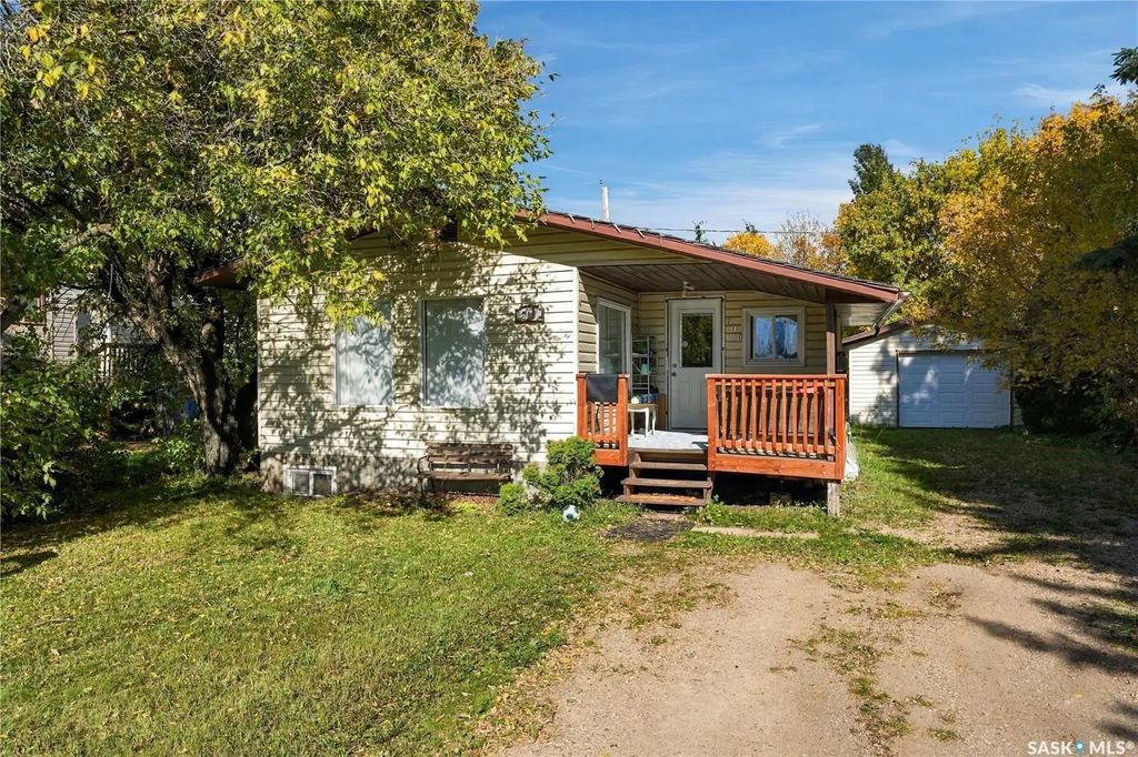 210 Mcdonald Avenue E, Melfort