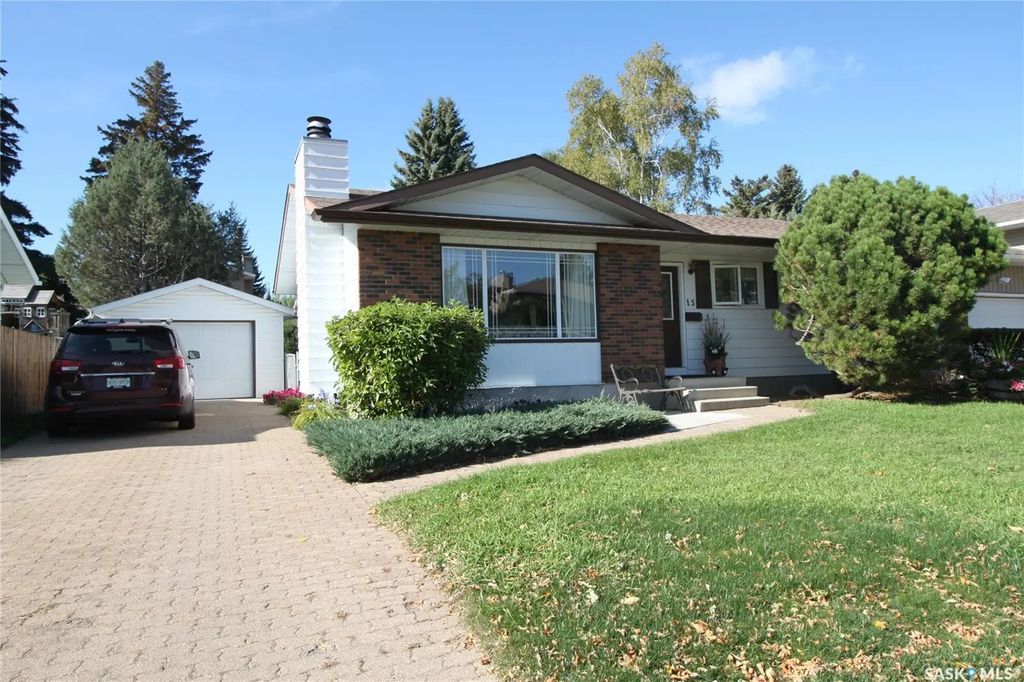 15 Schwager Cres, Saskatoon