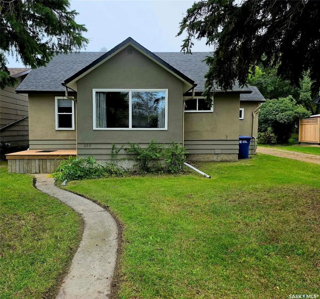 310 Parks Street, Whitewood