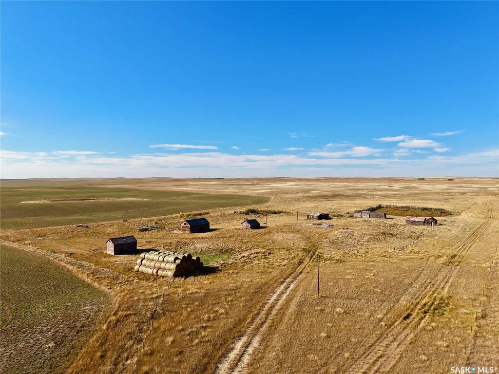 Eastend 2,725 Acre Ranch, White Valley Rm No. 49