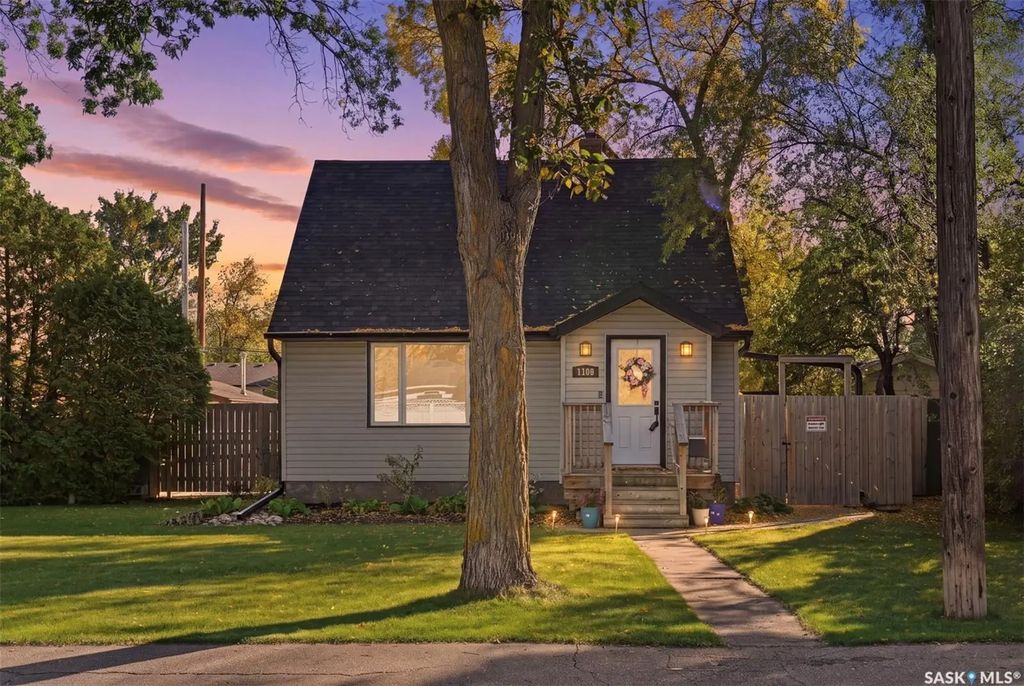 1109 Oxford Street, Saskatoon