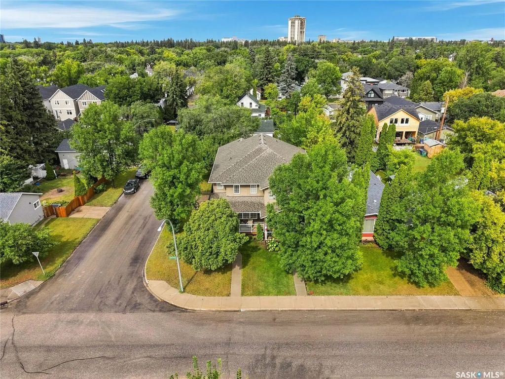 1201 12th Street E, Saskatoon