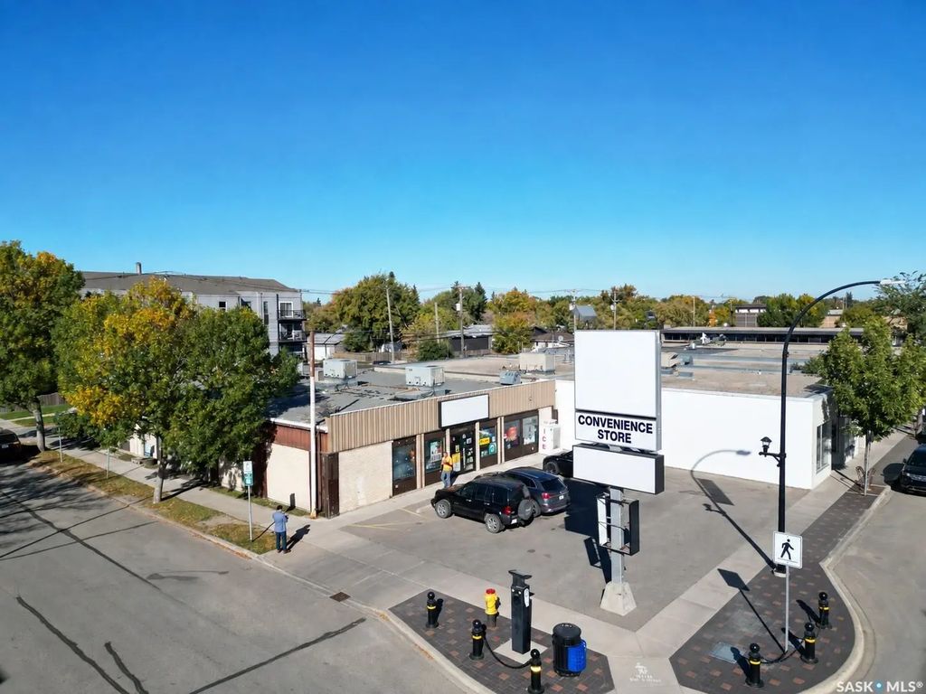 #a - 1100 Central Avenue, Saskatoon