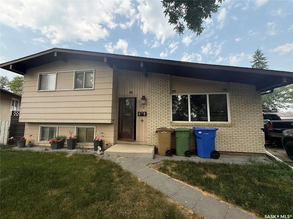 32 Cooksley Bay, Regina