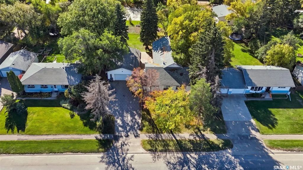 3445 11th Street W, Saskatoon