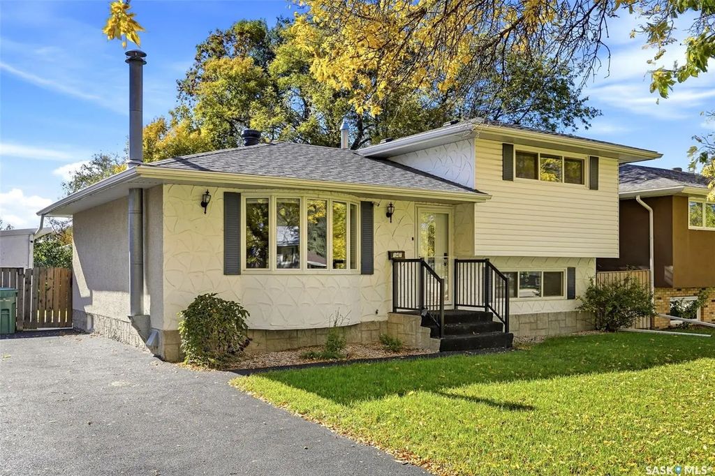 147 Rink Avenue, Regina