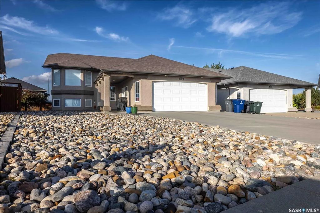 316 Lakeridge Drive, Warman