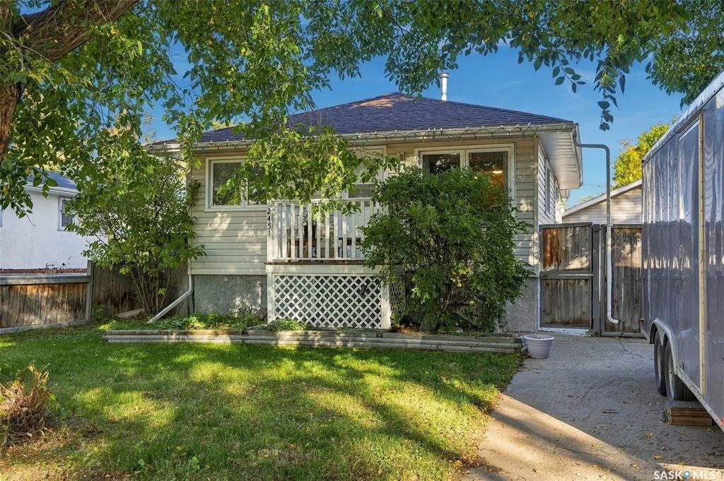 2451 Francis Street, Regina