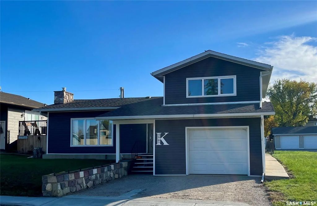 4907 Tribune Street, Macklin