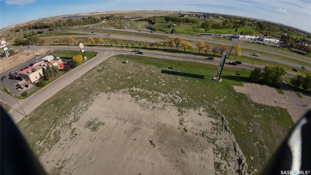 1605 North Service Road E, Swift Current