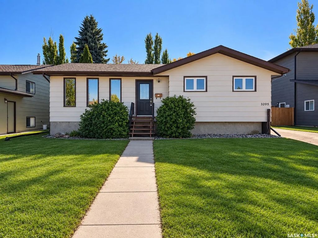 3205 Bliss Cres, Prince Albert