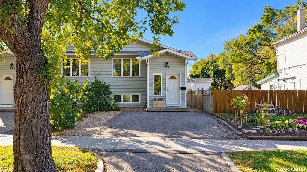 717 31st Street W, Saskatoon