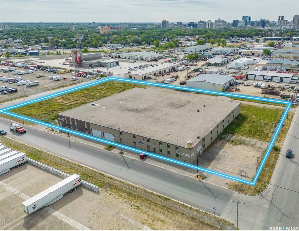 1600 Elliott Street, Regina