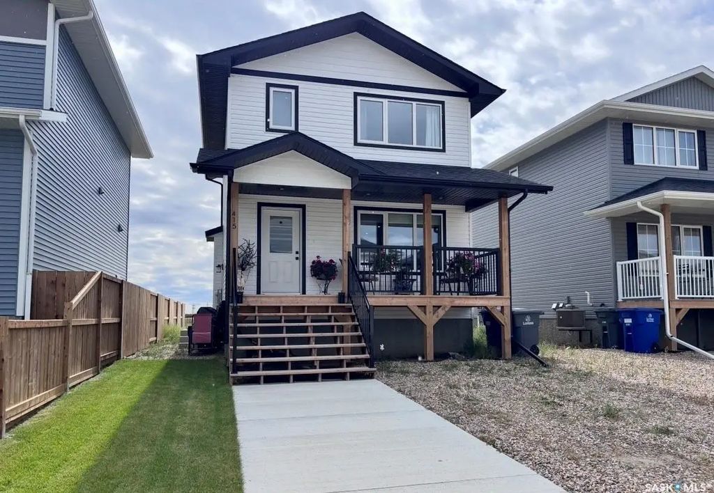 415 Eldorado Street, Warman