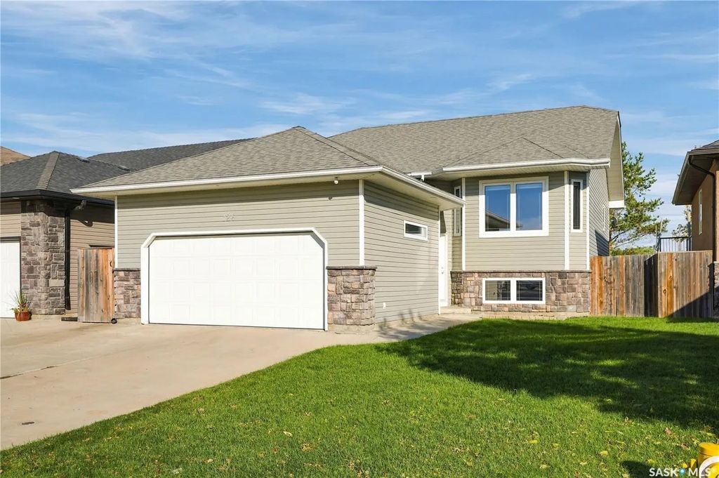 126 Lamarsh Road, Saskatoon