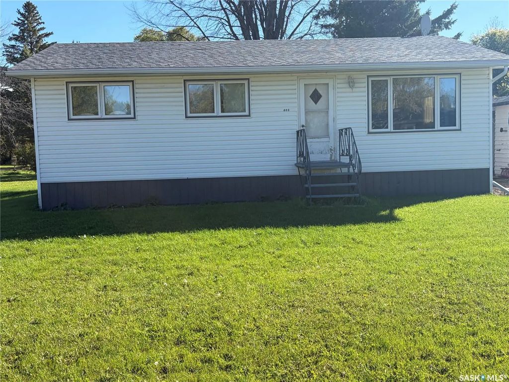 403 & 401 Main Street, Pelly