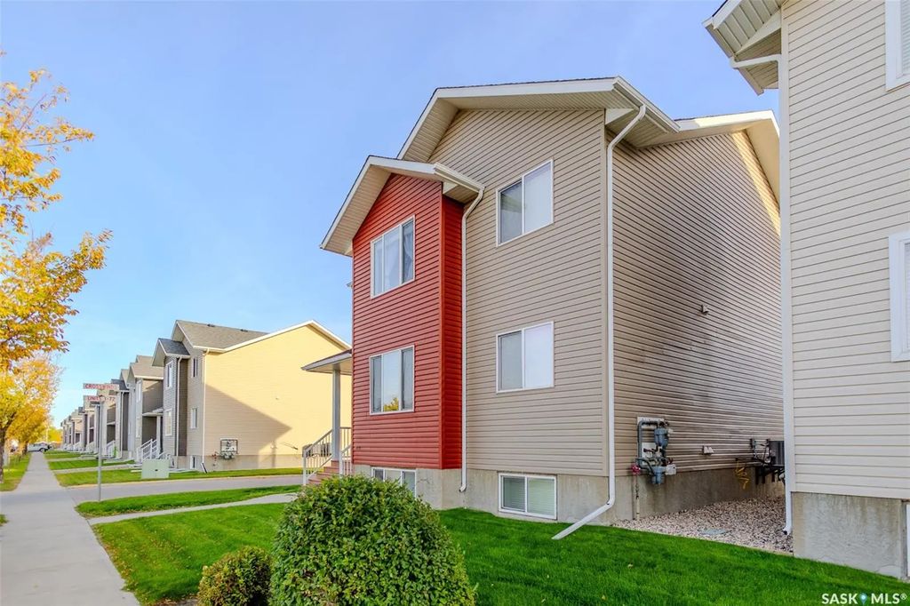 #31 - 5004 James Hill Road, Regina