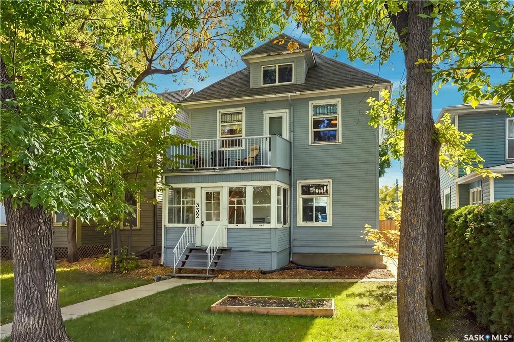 332 10th Street E, Saskatoon