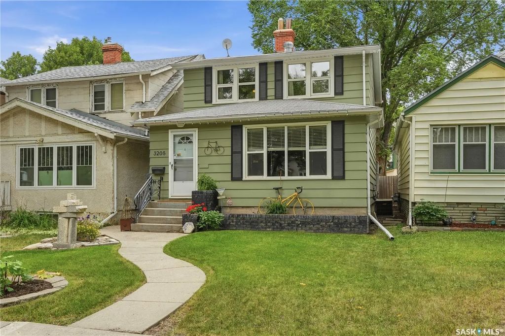 3208 Victoria Avenue, Regina
