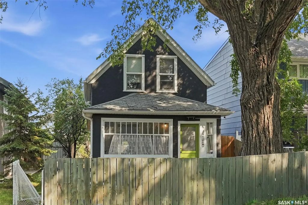 408 E Avenue S, Saskatoon