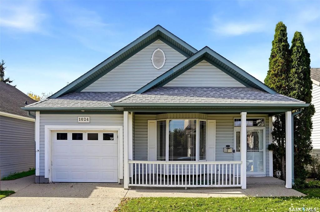 1024 Snowberry Way N, Regina