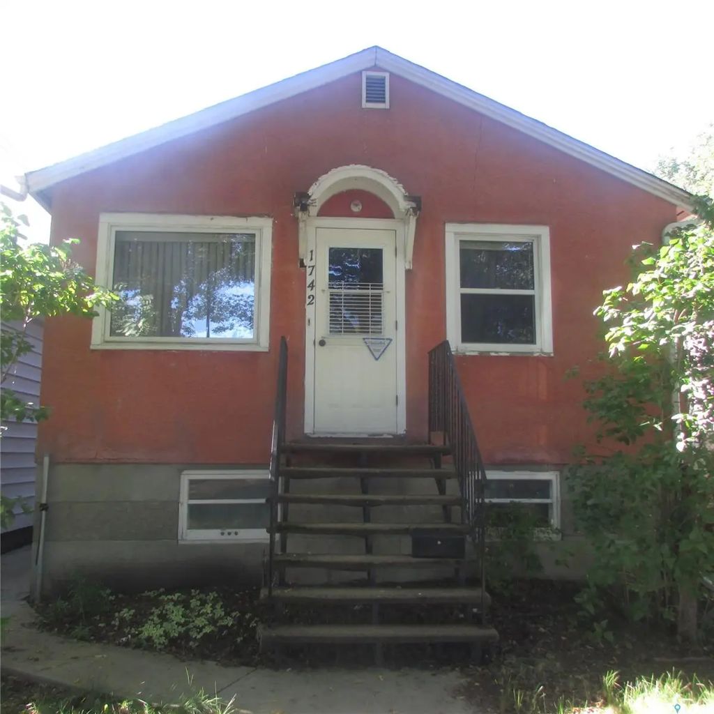 1742 Quebec Street, Regina