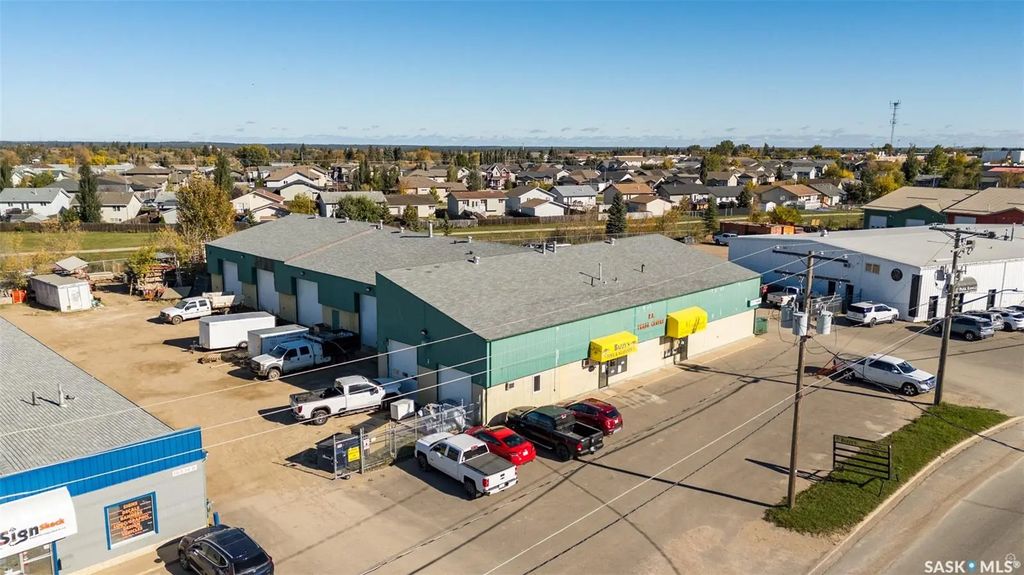 320 South Industrial Drive, Prince Albert