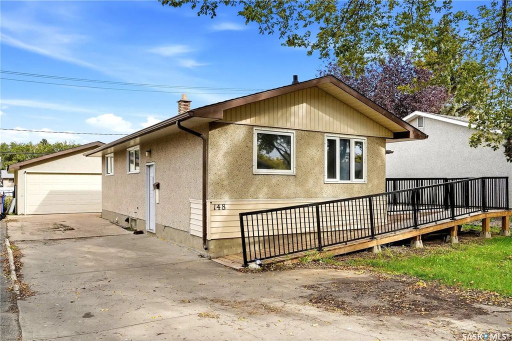 148 Woodward Avenue, Regina