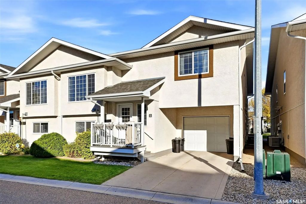 #32 - 4425 Nicurity Drive, Regina
