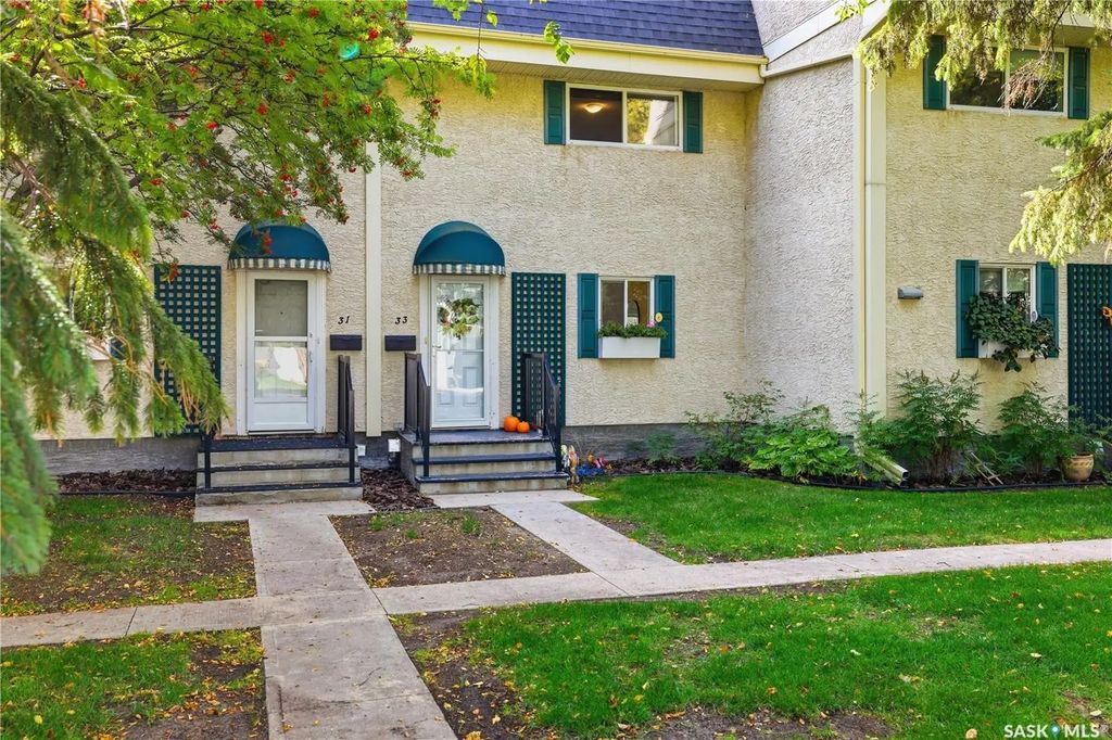 33 Ryan Road, Regina
