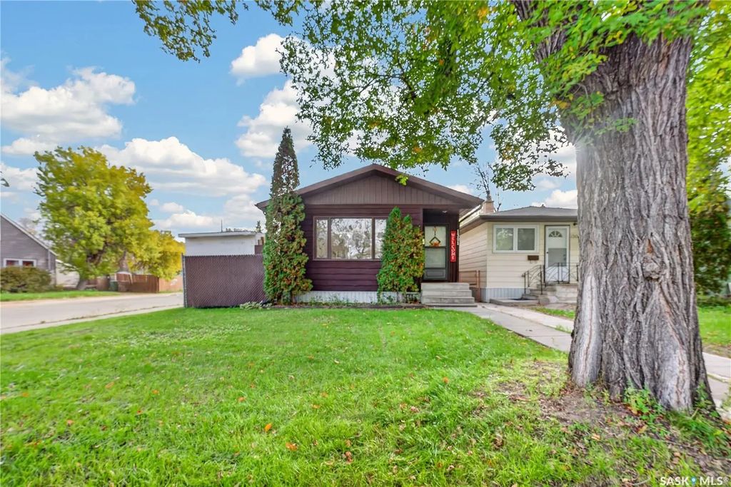 1301 King Street, Regina