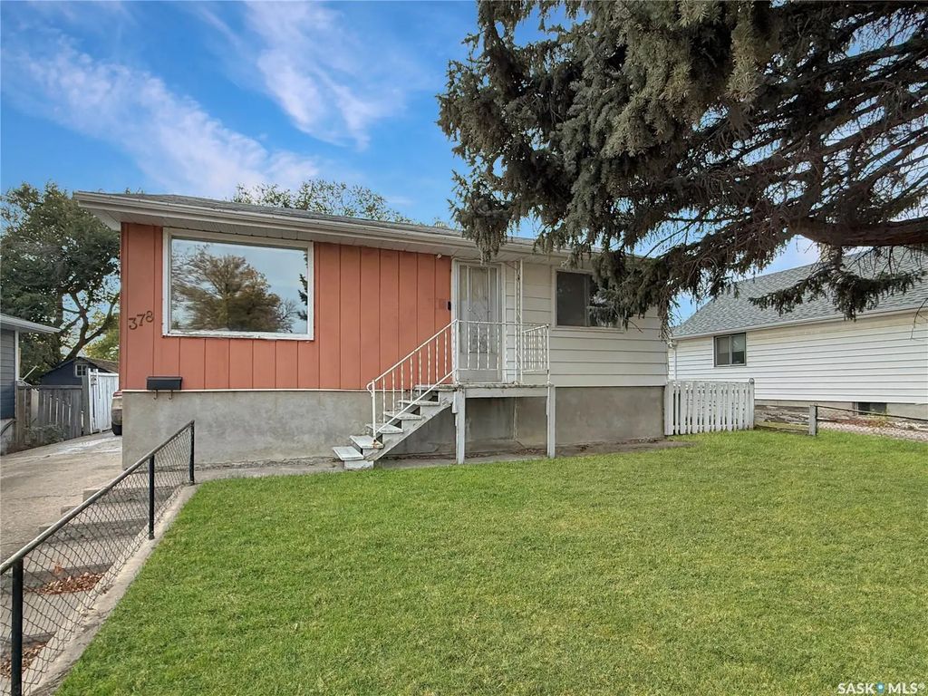 378 9th Avenue Nw, Swift Current