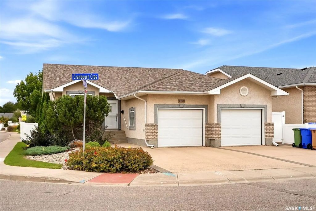 3090 Cranbourn Cres, Regina