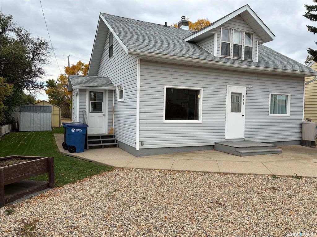 116 5th Avenue E, Gravelbourg