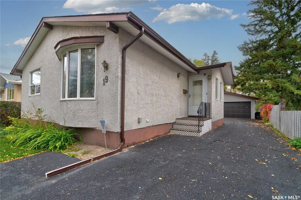 19 Cavendish Street, Regina