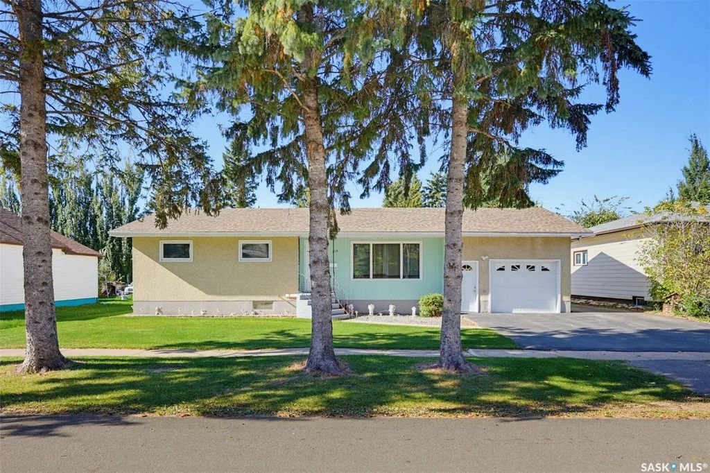 313 4th Avenue, Cudworth