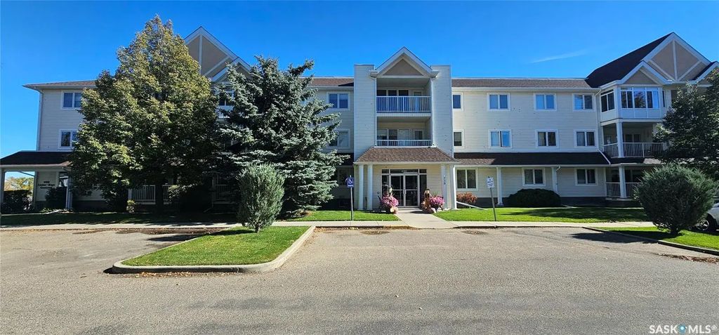 #103 - 230 Lister Kaye Cres, Swift Current