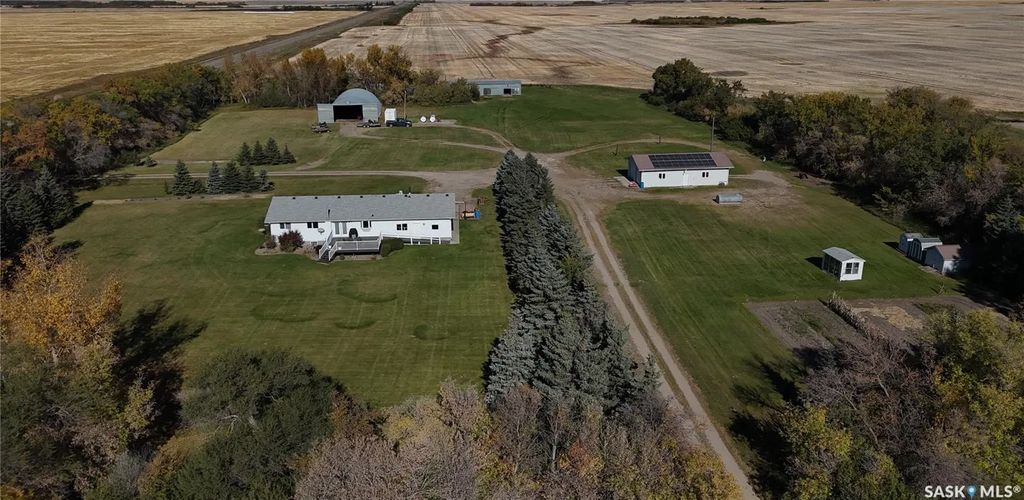 Wallace Acreage, Buffalo Rm No. 409